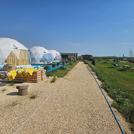 Mar A Lago Glamping23 комуна 23 Аугуст Екстер'єр фото