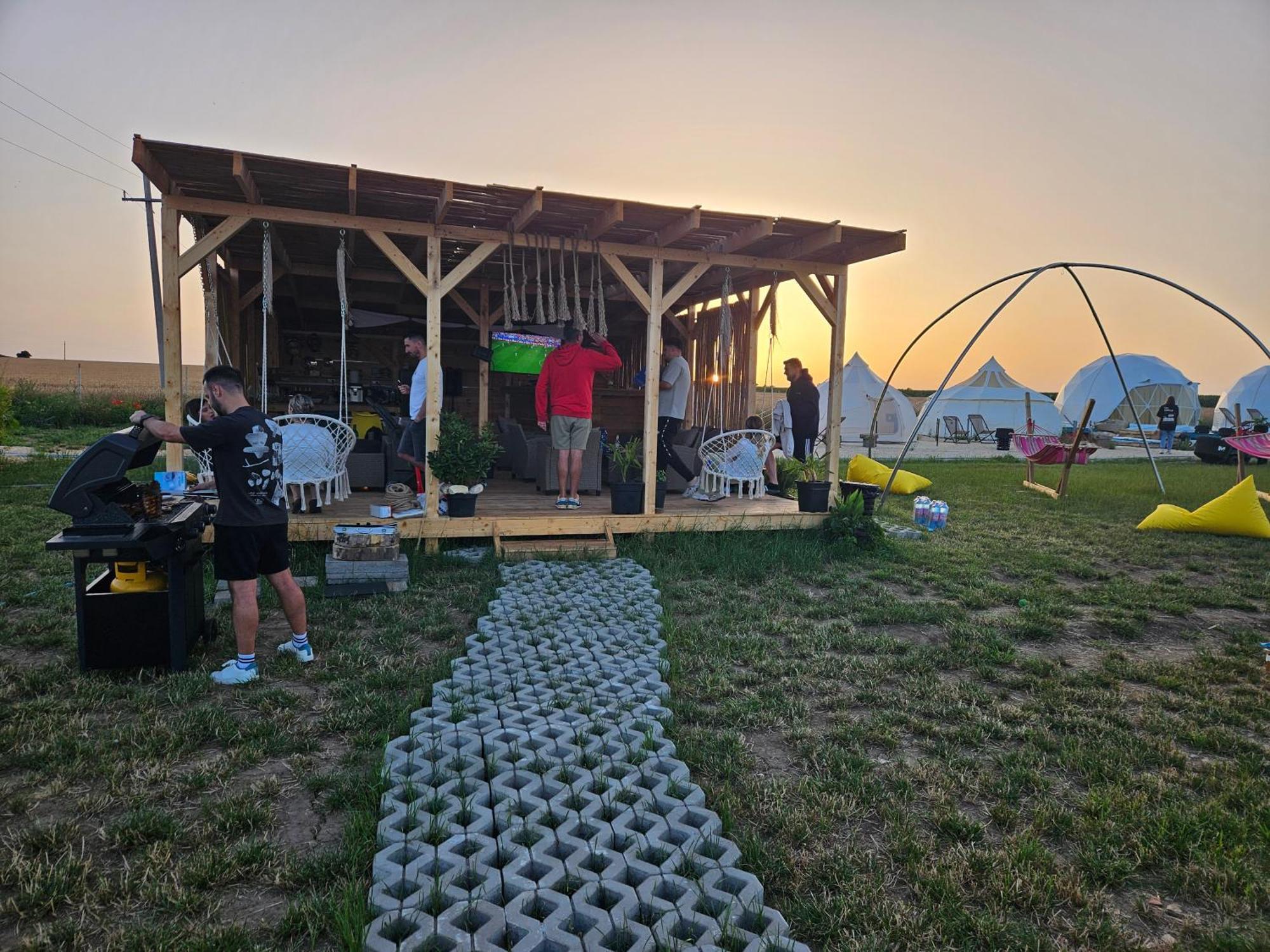 Mar A Lago Glamping23 комуна 23 Аугуст Екстер'єр фото