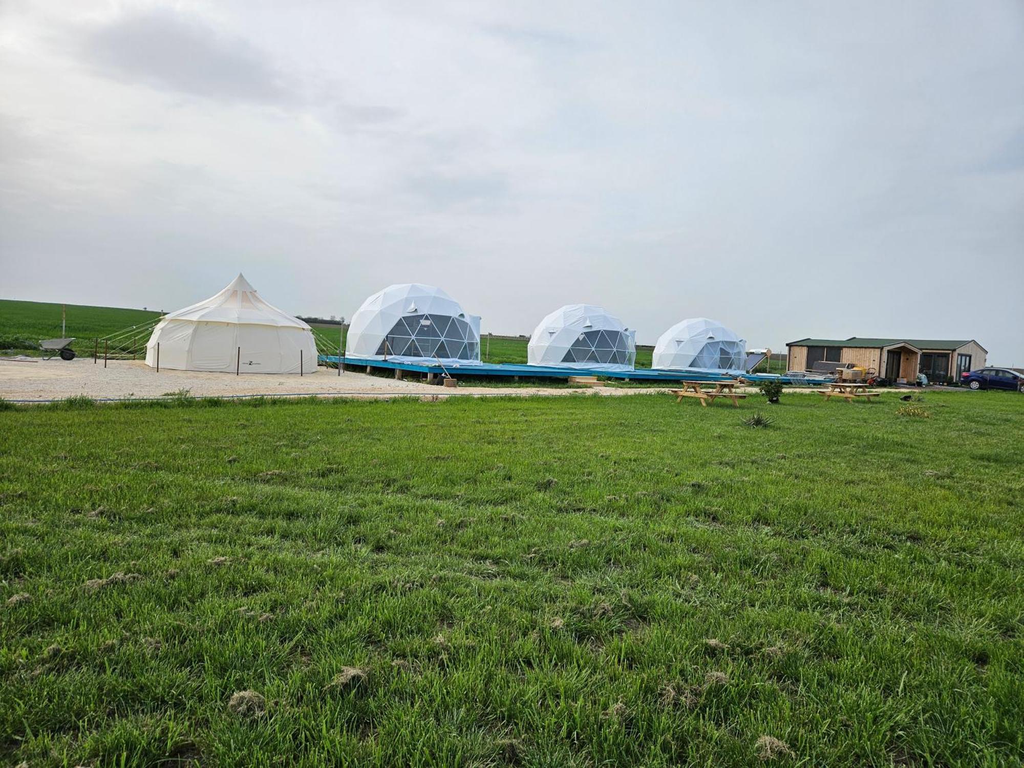 Mar A Lago Glamping23 комуна 23 Аугуст Екстер'єр фото