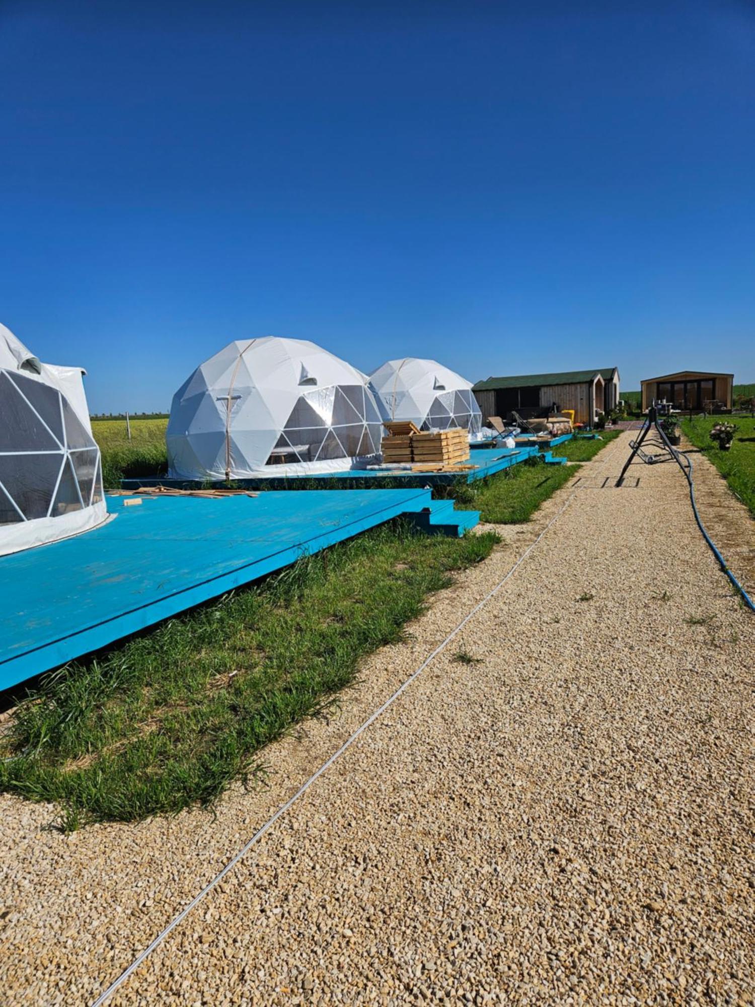 Mar A Lago Glamping23 комуна 23 Аугуст Екстер'єр фото